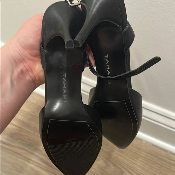 Tahari Black Pointed-Toe Slingback Heels - Picture 3 of 3